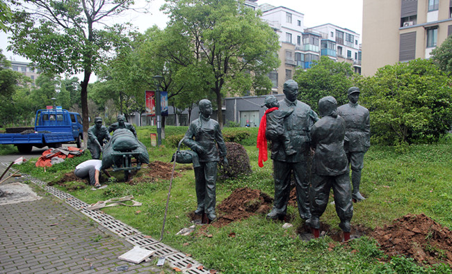 ���~���܏S��